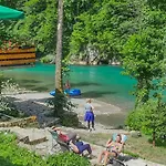 Kamp alanı Rafting Camp Encijan 3*