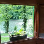 Rafting Camp Encijan Kamp alanı 3*
