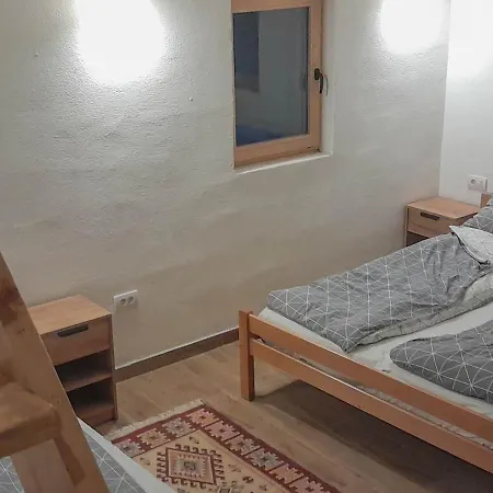 Rafting Camp Encijan Campingplads 3*