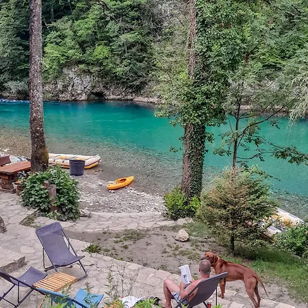 Campingplads Rafting Camp Encijan 3*