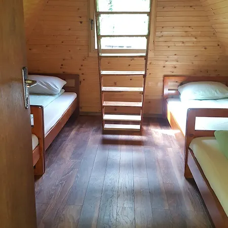 Kamp alanı Rafting Camp Encijan Foca