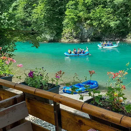 Rafting Camp Encijan Kamp alanı 3*