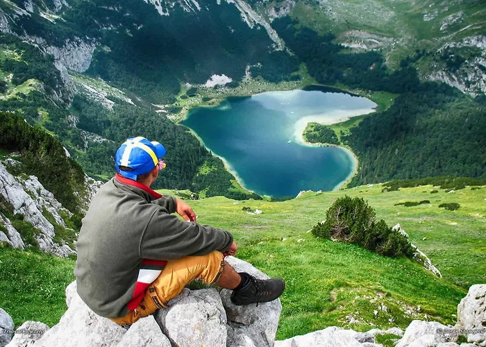 Camping Rafting Camp Encijan Foca